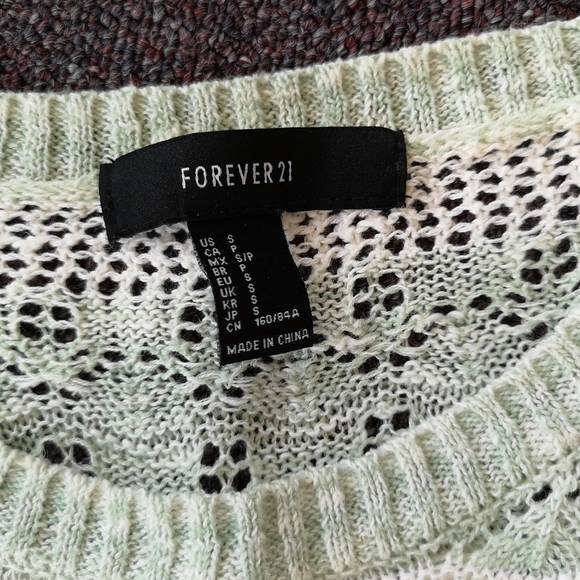 🔴 2/$20 Crochet Shirt - Picture 8 of 12